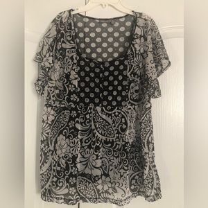 Apt 9 Black and White 2 piece top